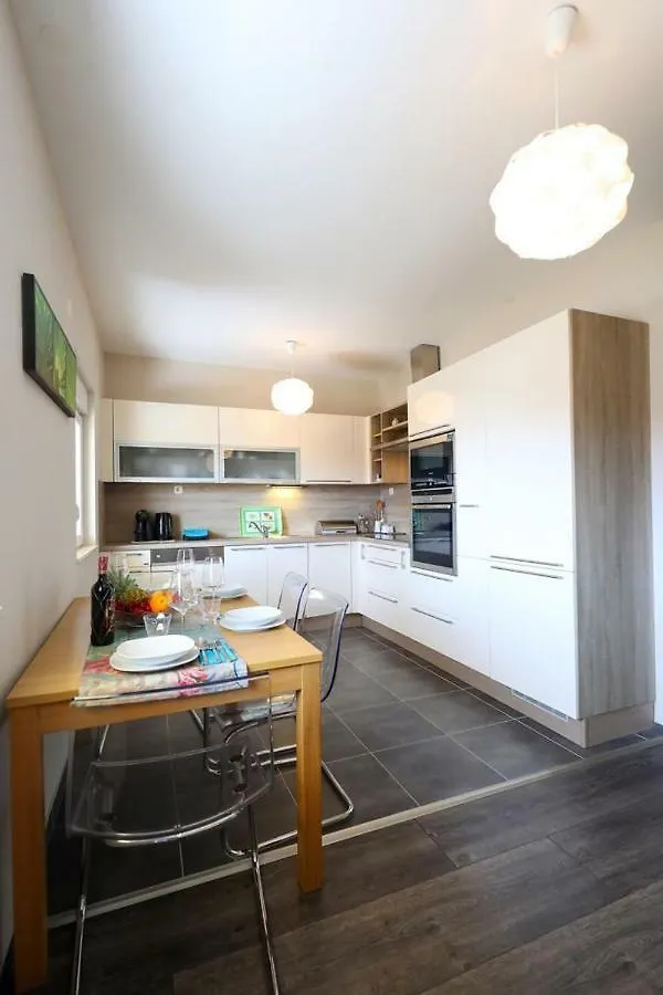 Luxury Apartment Rougemarin Pakoštane Kroatien