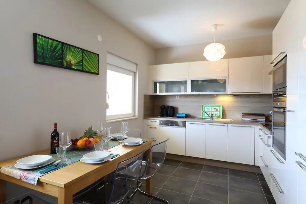 Luxury Apartment Rougemarin Pakoštane
